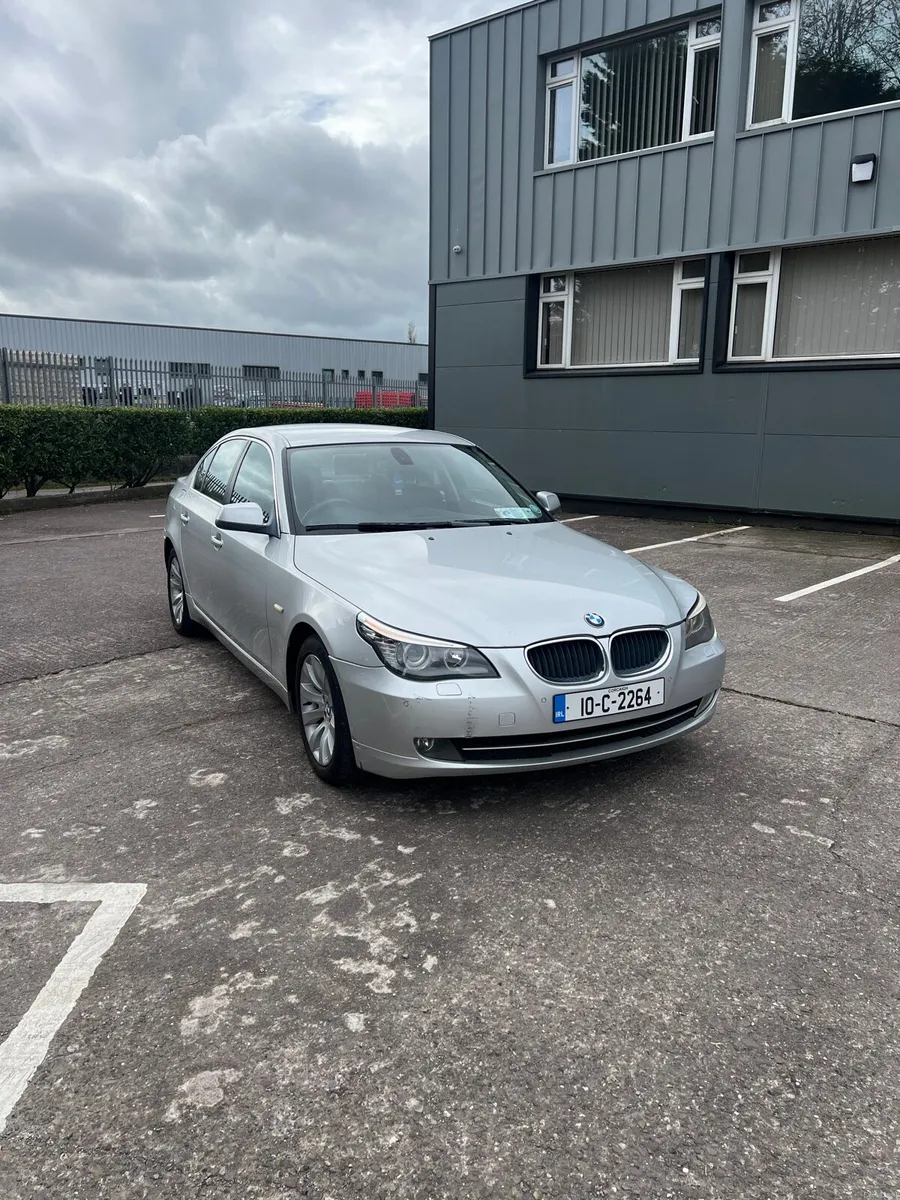 BMW 520d  automatic 2010 - Image 3