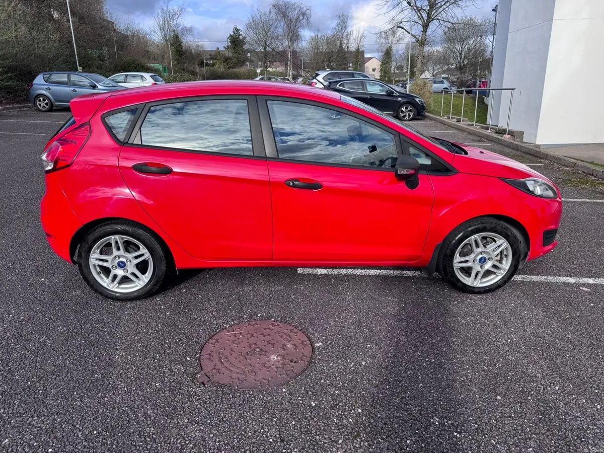 Ford fiesta - Image 4