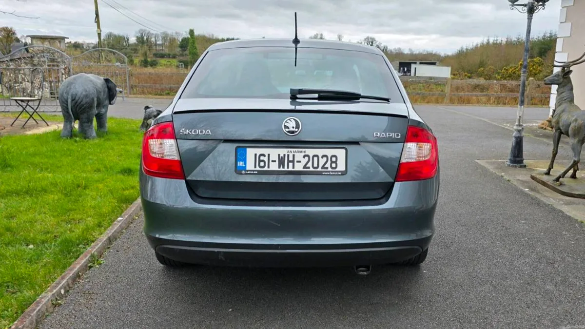 Skoda Rapid Sport Diesel - Image 3