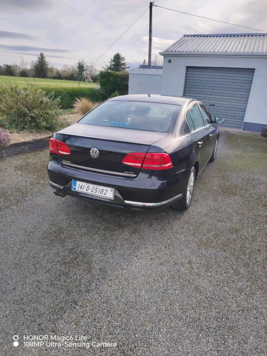 2014 Volkswagen Passat - Image 3