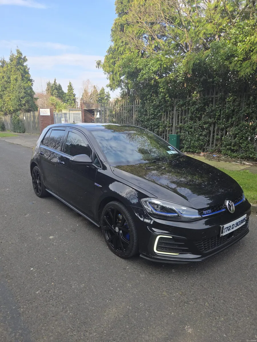 2017 VOLKSWAGEN GOLF GTE AUTOMATIC 1.4 PETROL - Image 3