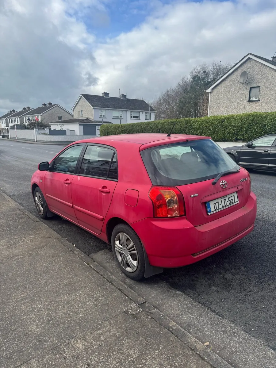 TOYOTA COROLLA HATCHBACK - Image 4
