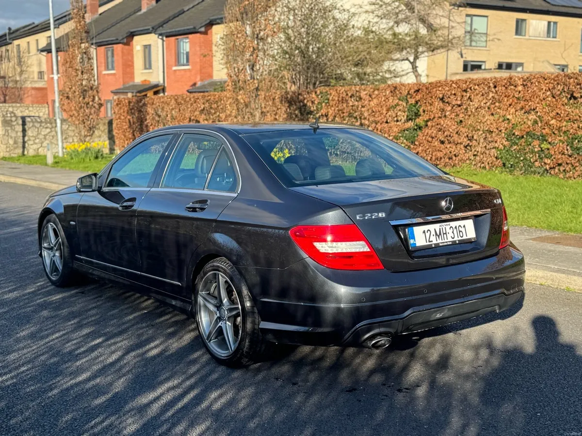 Mercedes-Benz c class 220 AMG - Image 4
