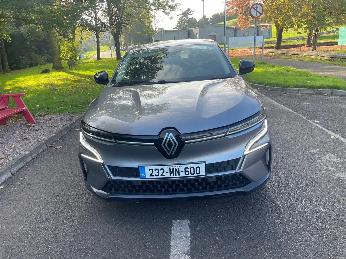 2023 Renault Megane - Image 3