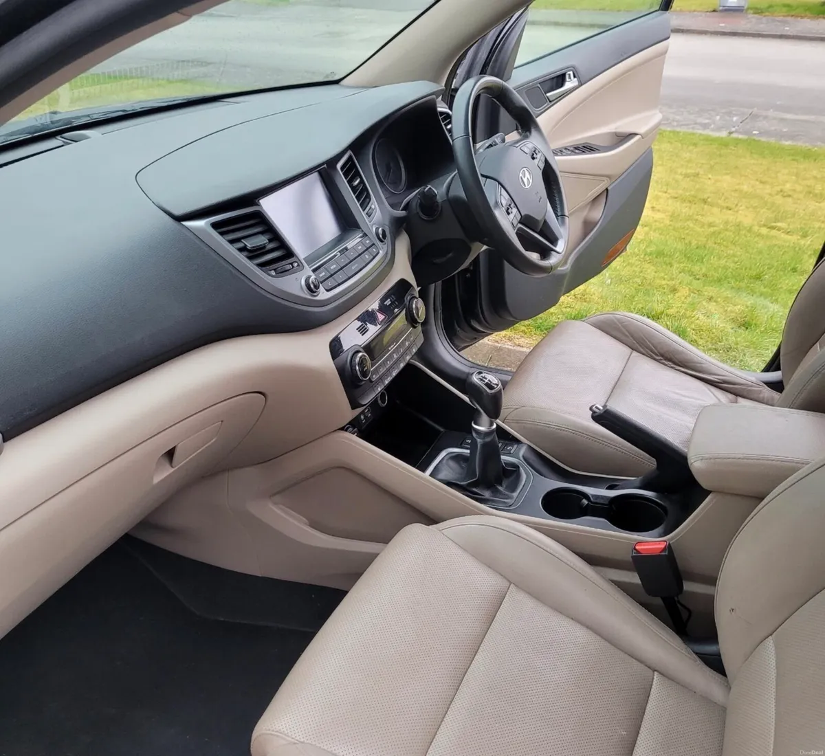 Hyundai Tucson Executive Model - Image 4