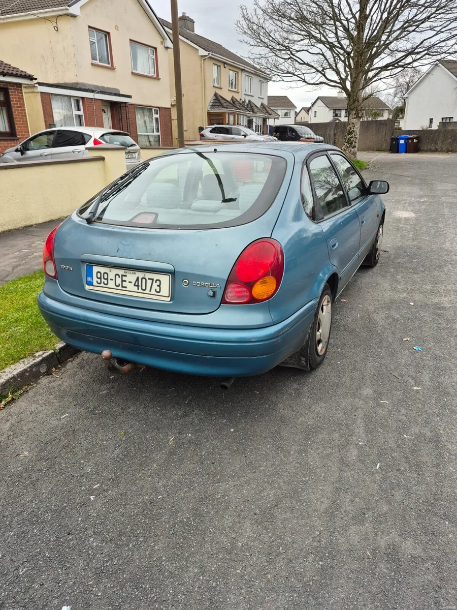 Toyota Corolla - Image 1