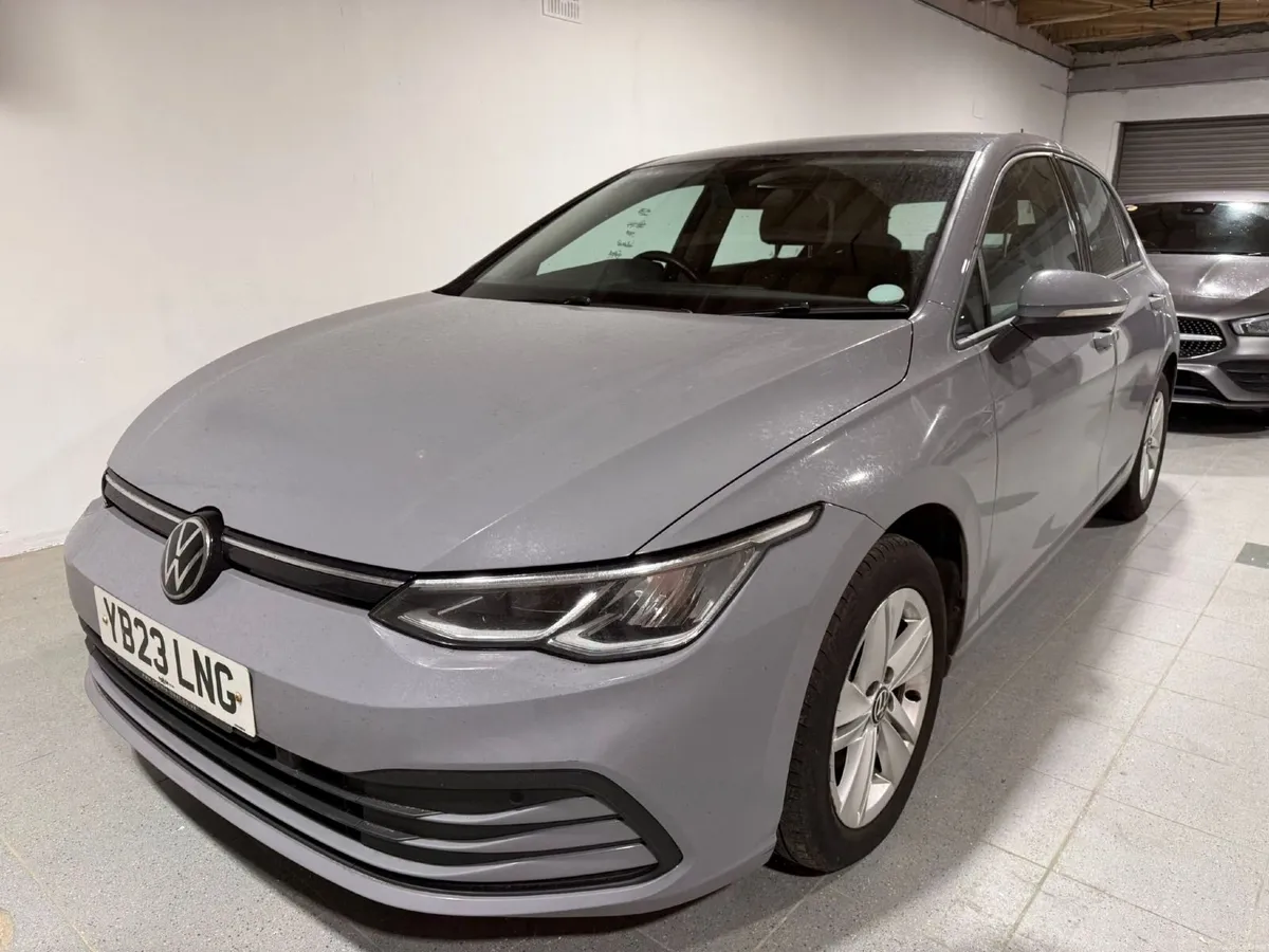 Volkswagen Golf 2023 - Image 4