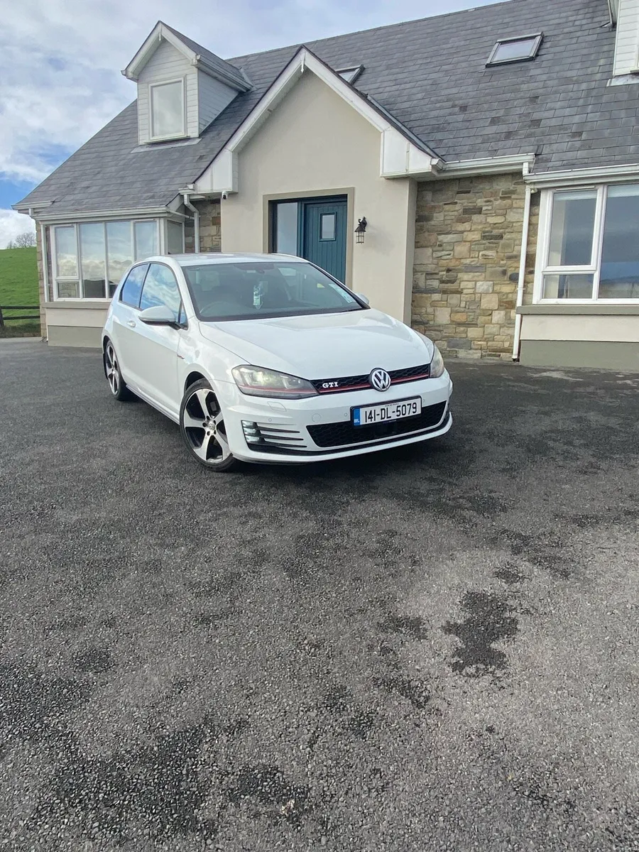 Vw golf GTI - Image 1