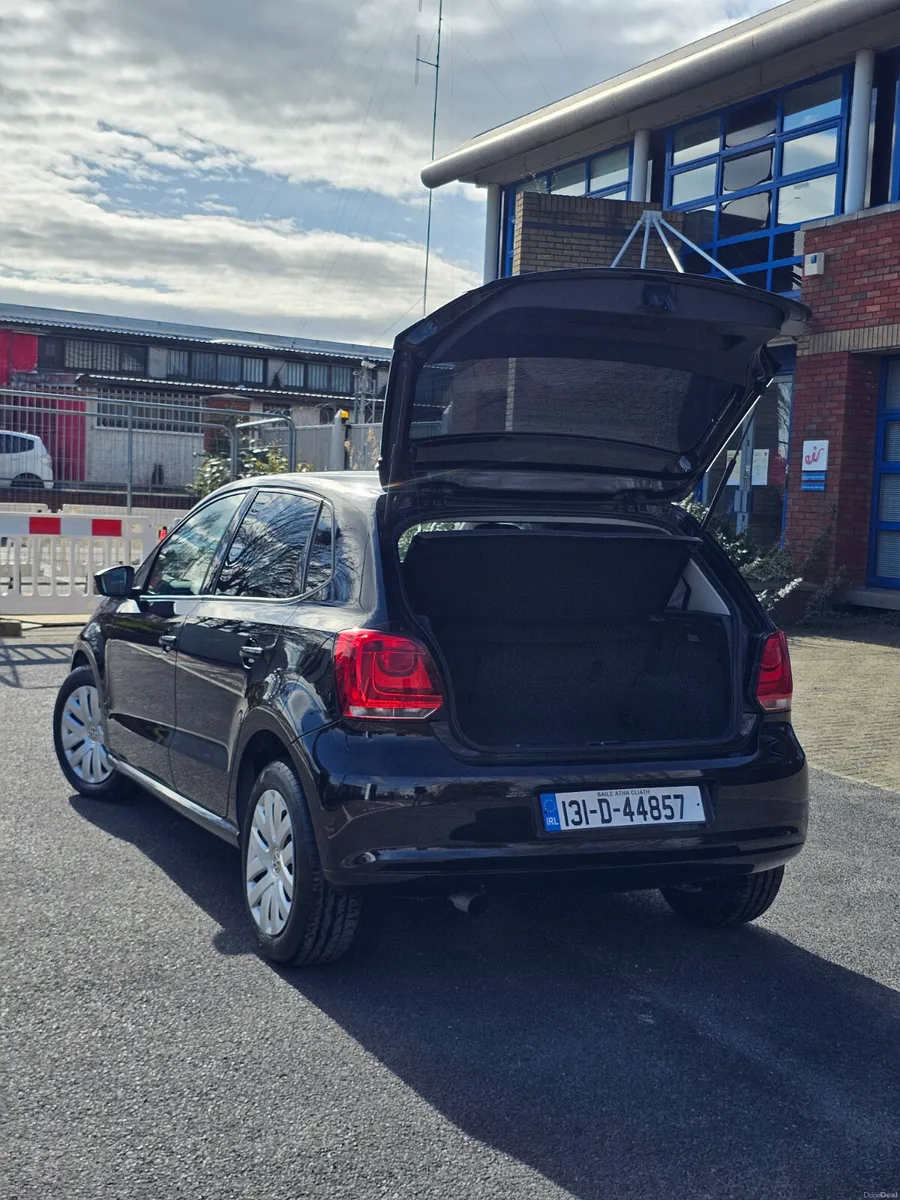 Volkswagen Polo 2013 Automatic - Image 2