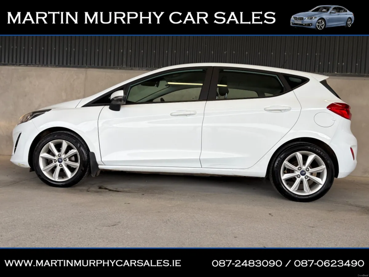 Ford Fiesta 1.1 PETROL 70BHP ZETEC * LOW KMS * - Image 3