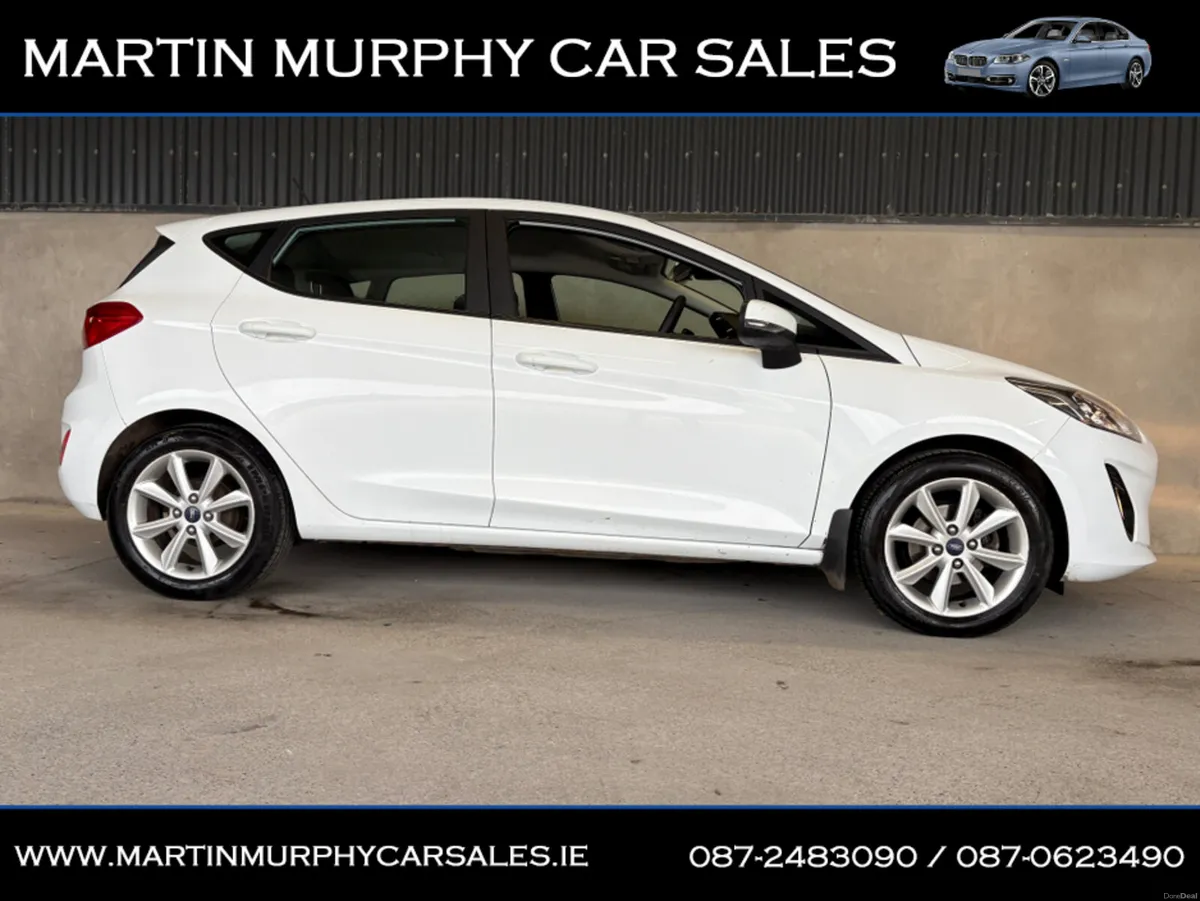 Ford Fiesta 1.1 PETROL 70BHP ZETEC * LOW KMS * - Image 2