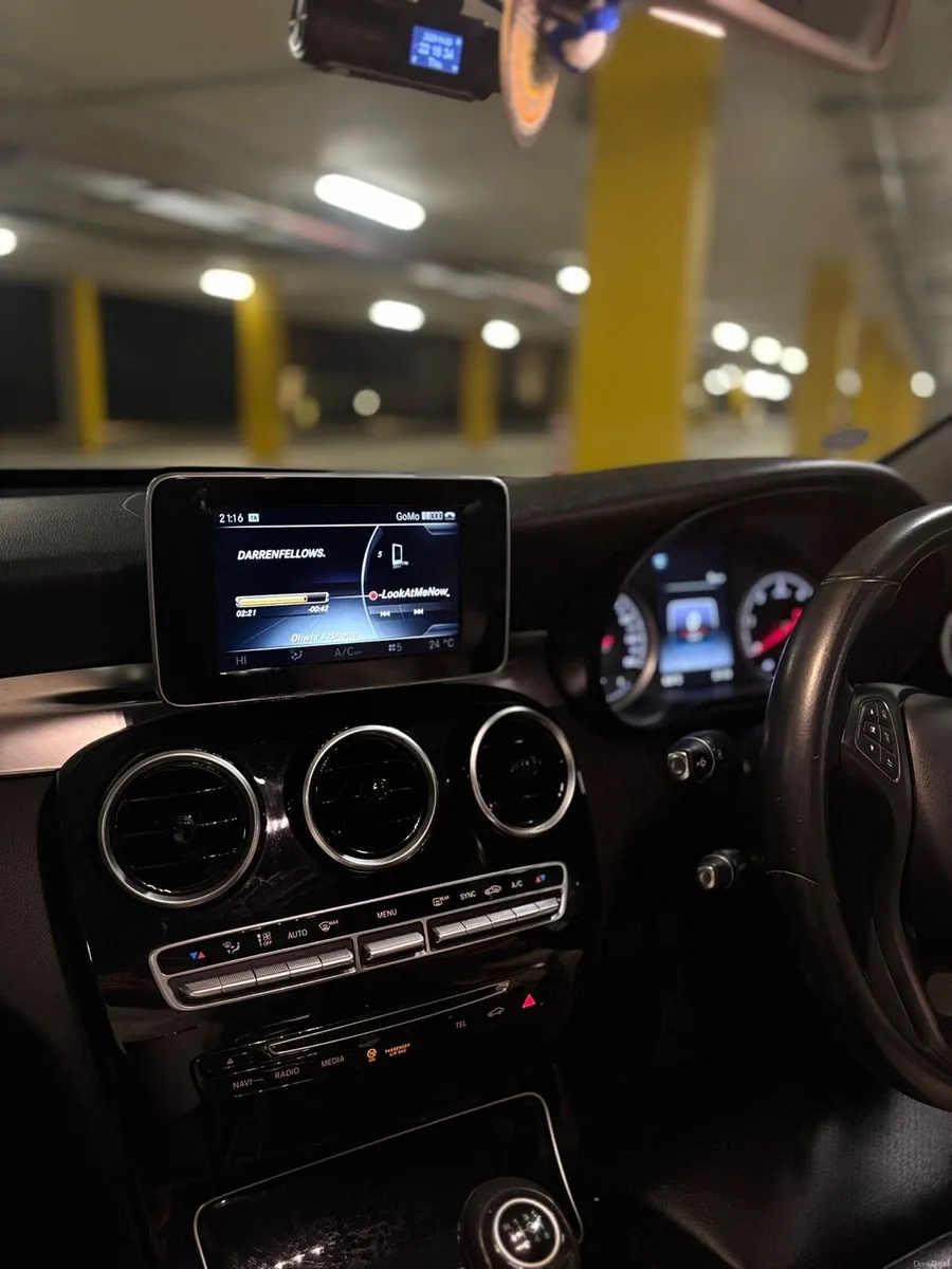 Mercedes C-Class - Image 4