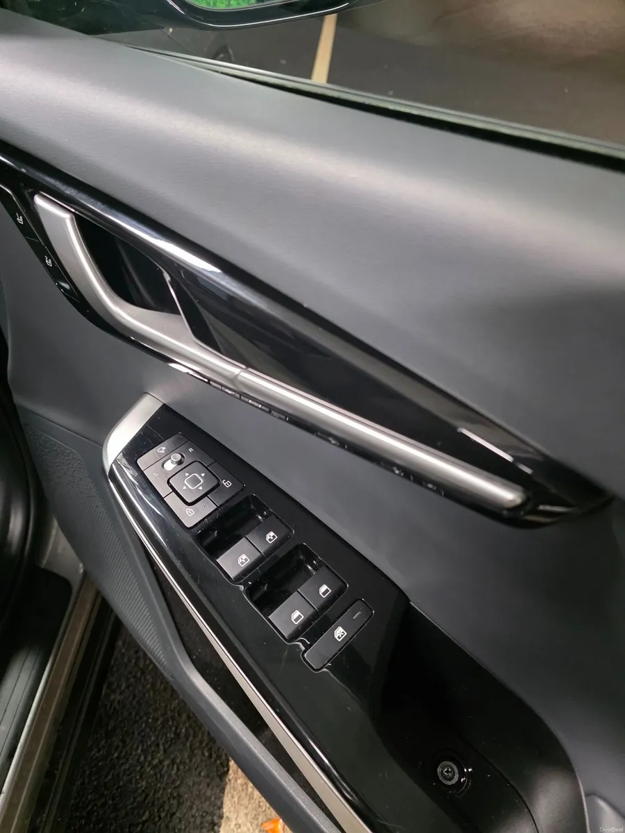 Kia EV6 2022, Fresh 2 Years NCT, Full KIA service - Image 2