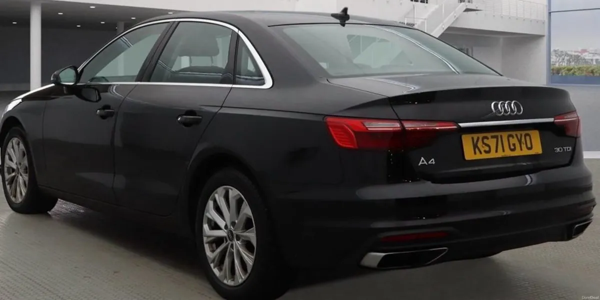 2.0 TDI 30 Technik Saloon 4dr Diesel S Tronic Euro - Image 3