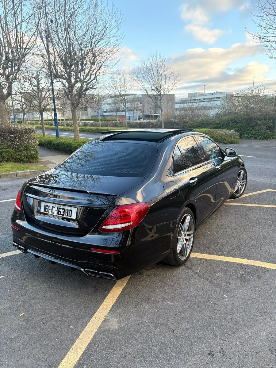 E220d premium plus Amg - Image 3