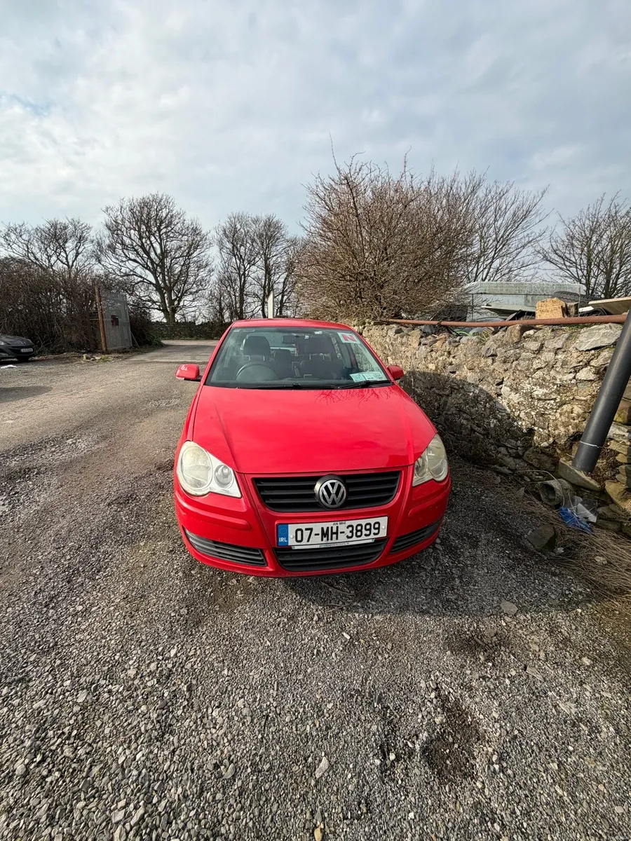 2007 Volkswagen Polo Red - Image 2