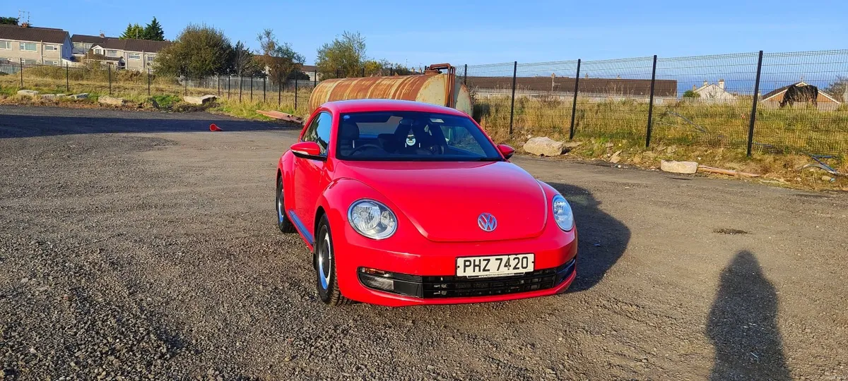 Volkswagen Beetle 2013 - Image 2