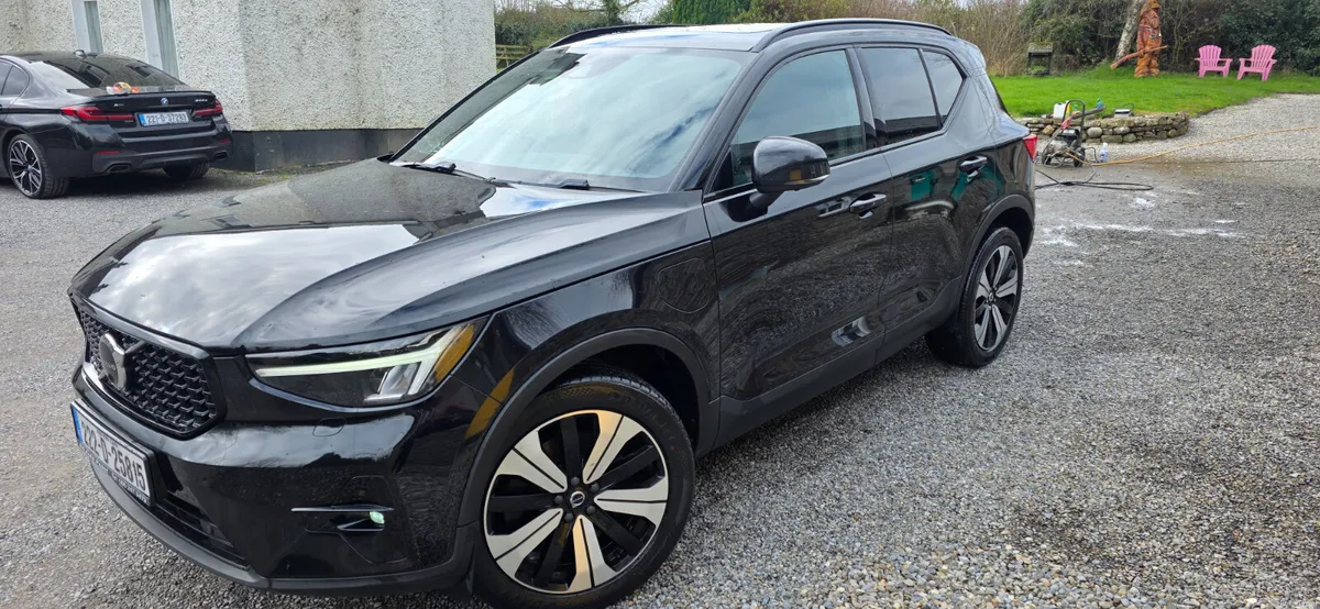 222 VOLVO XC40 T5 RECHARGE ULTIMATE - Image 3