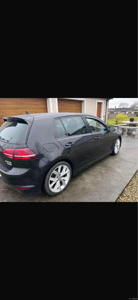 171 R-Line Golf - Image 3