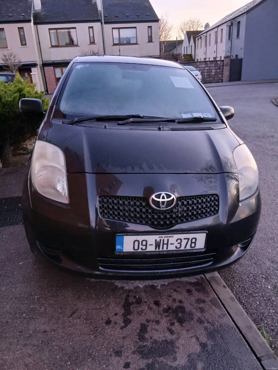2009 Toyota Yeris 1.0 petrol - Image 1