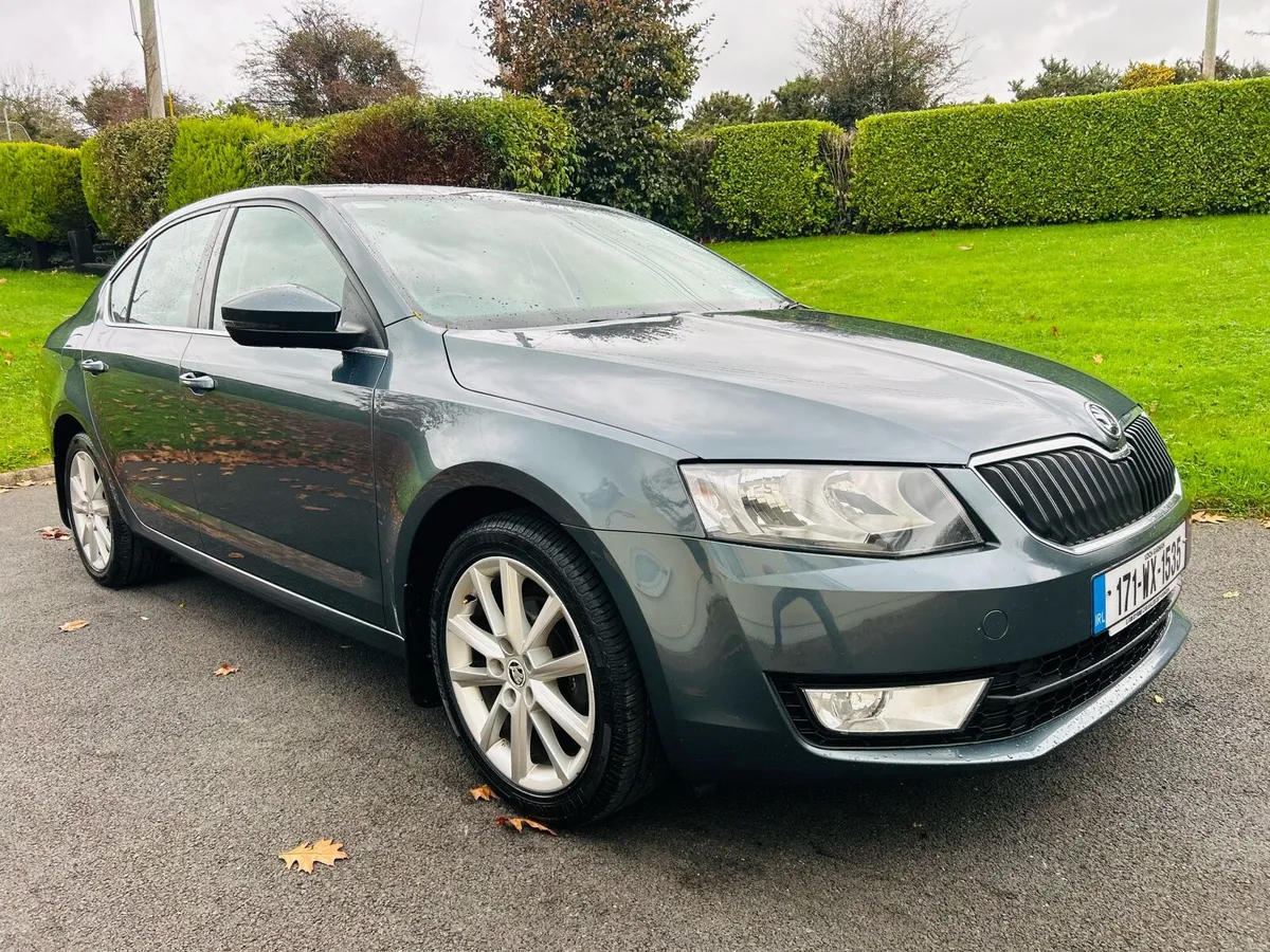 SKODA OCTAVIA STYLE 1.6 TDI 2017 HIGH SPEC - Image 1