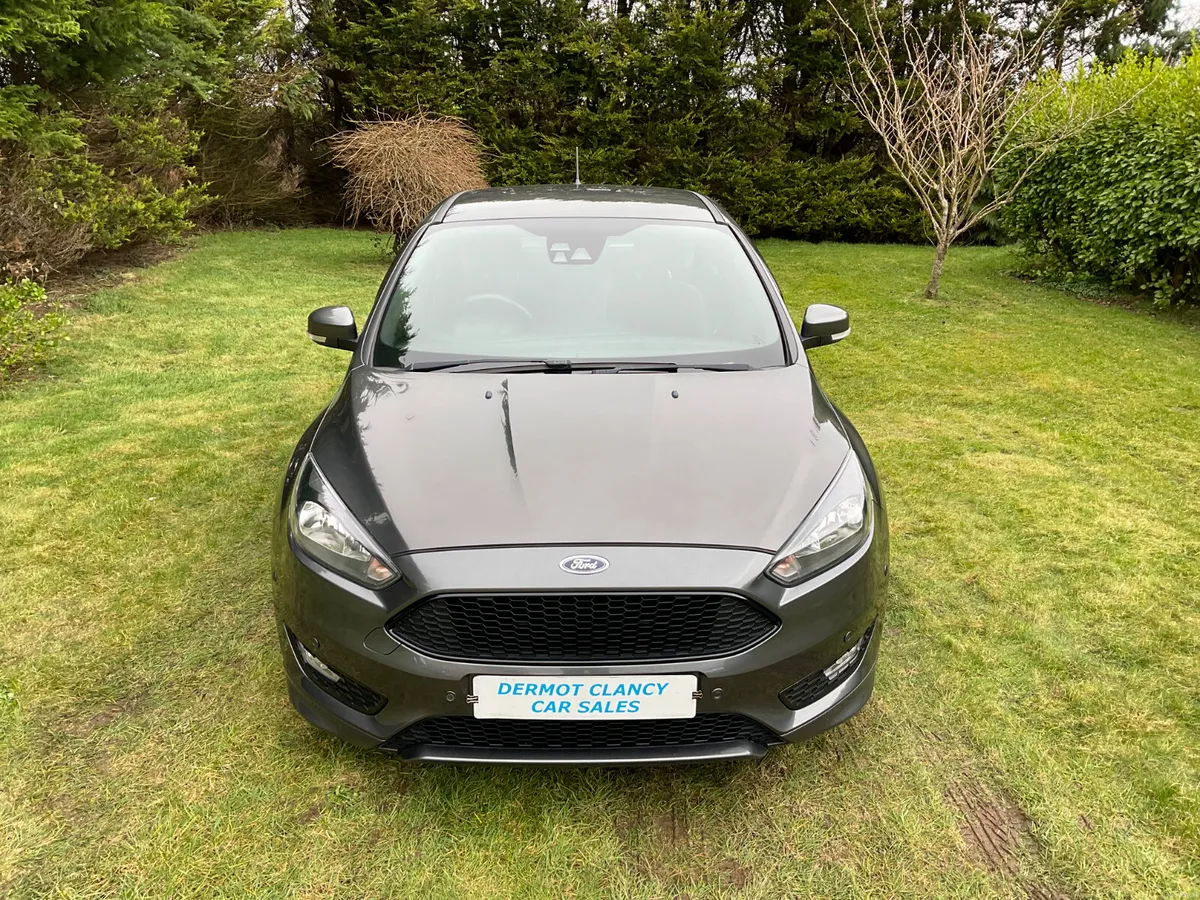 2017 Ford Focus ST-LINE 1.5 TDCI (MASSIVE SPEC!) - Image 4