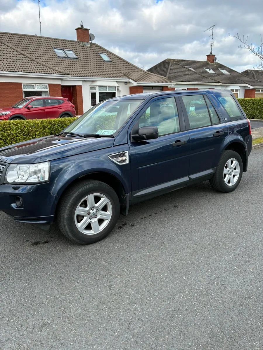 Land Rover Freelander 2012 - Image 1