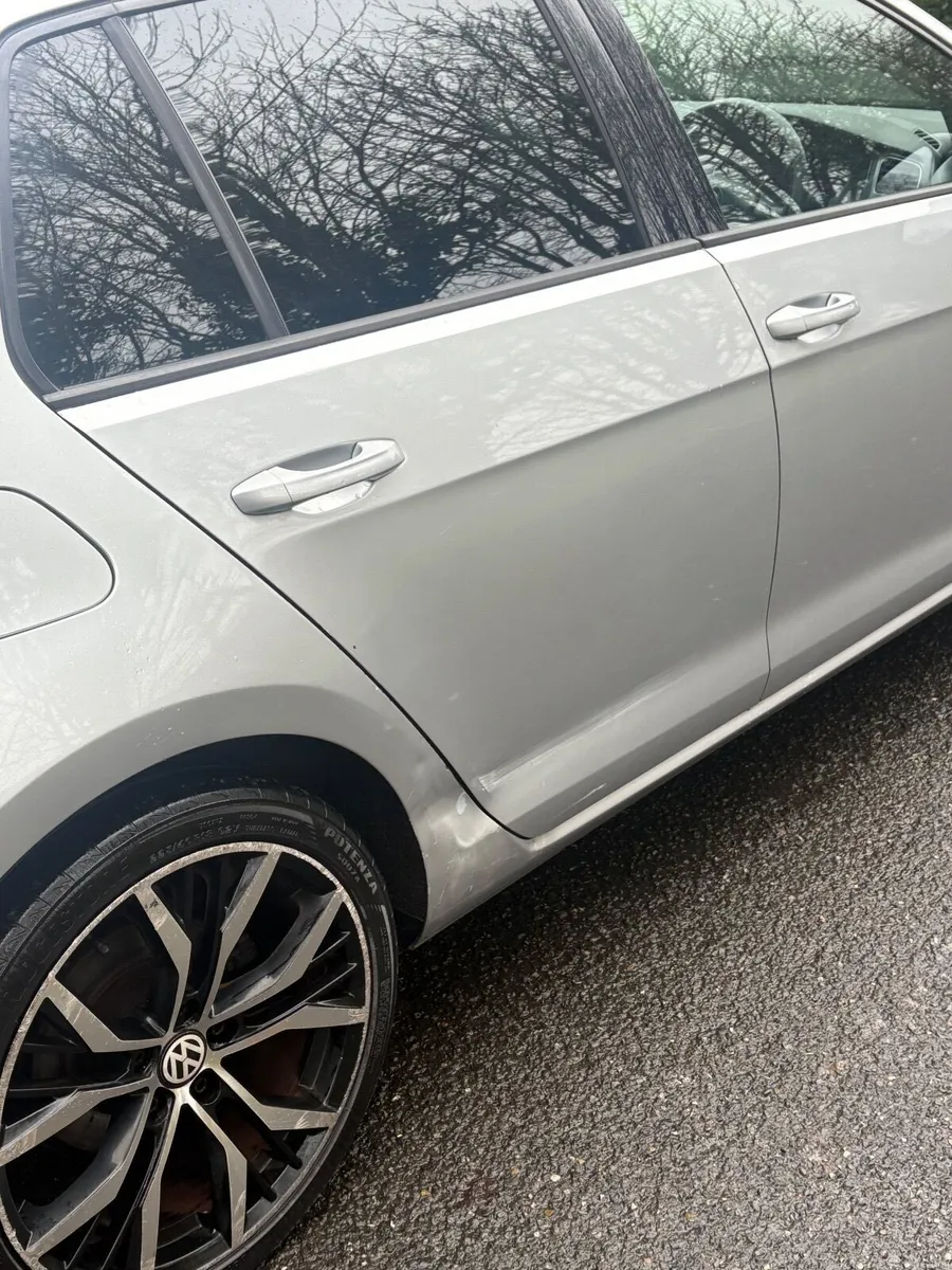 Volkswagen Golf 2013 - Image 2