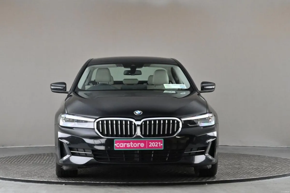 BMW 5-Series 520D SE **BEIGE LEATHER** - Image 3