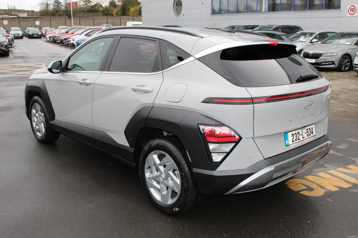 Hyundai KONA 2023 - Image 3