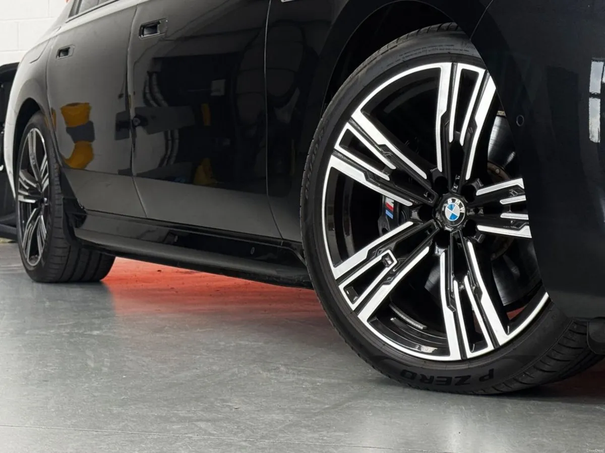 BMW 7-Series M760E XDRIVE - Image 2