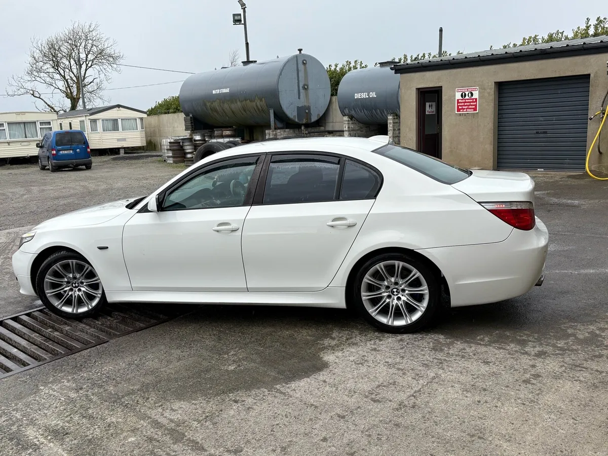BMW 520D E60 2008 - Image 4