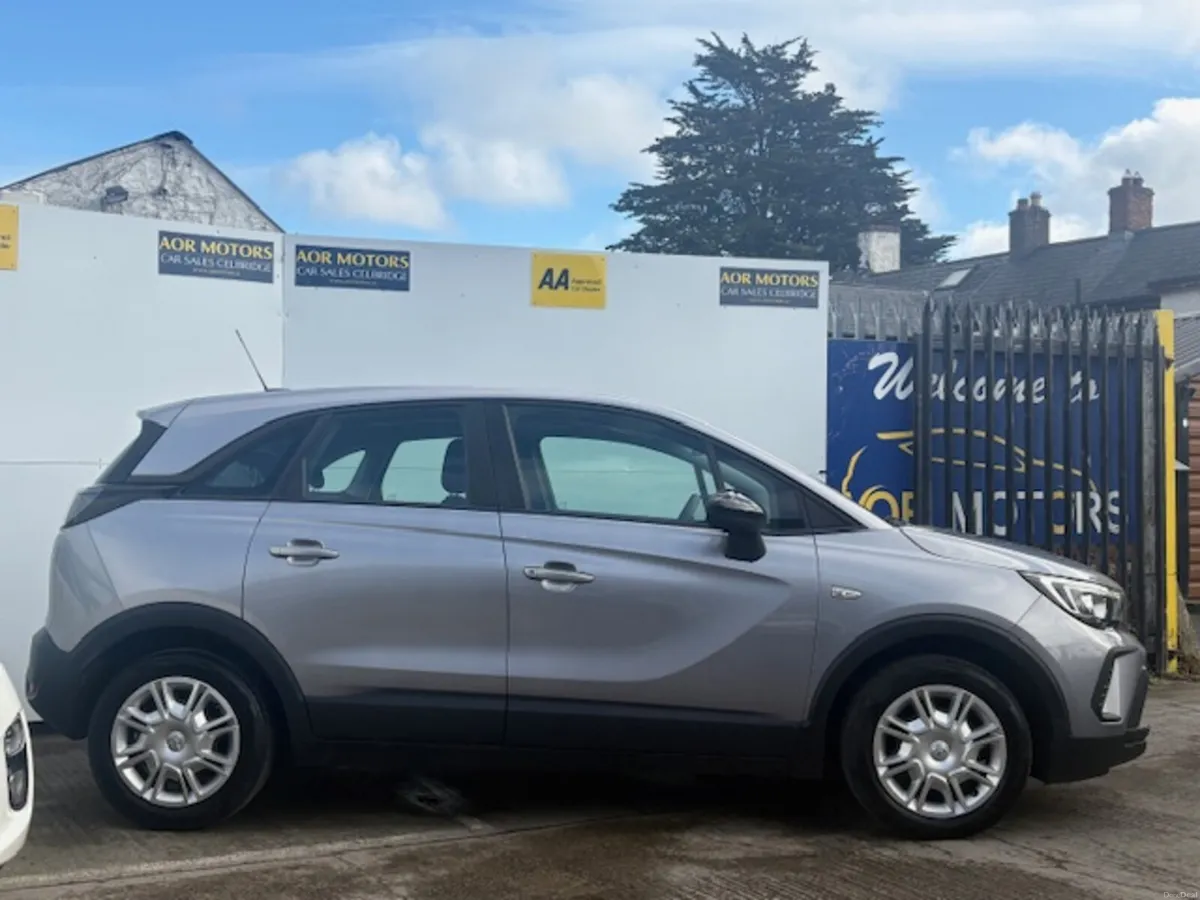 Opel Crossland X 2021 - Image 1