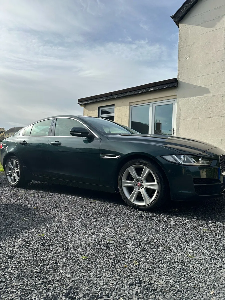 Jaguar XE 2016 Mint condition! - Image 3