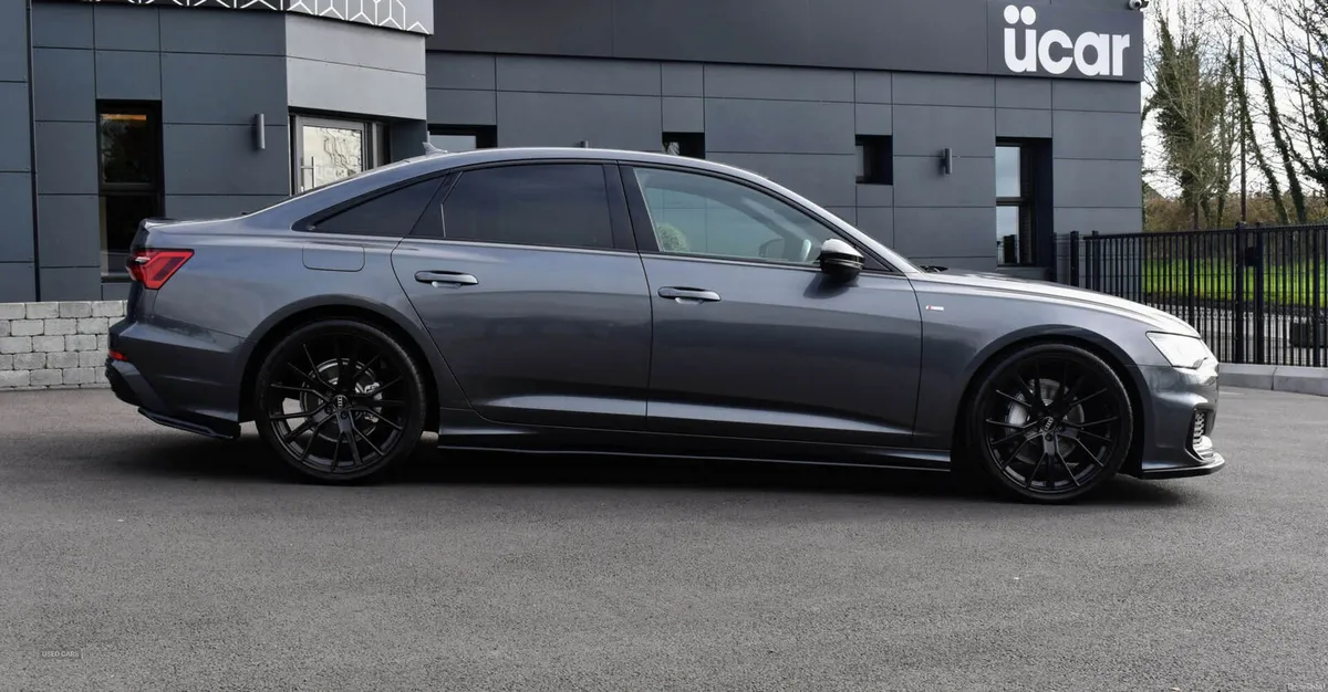 Audi A6 2.0 A6 Black Edition 40 TDI Semi-Auto 4dr - Image 4