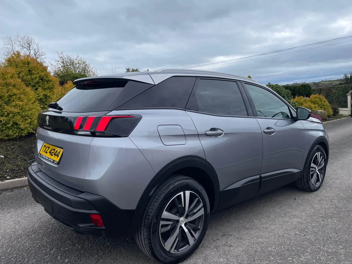 Peugeot 3008 DIESEL ESTATE - Image 2