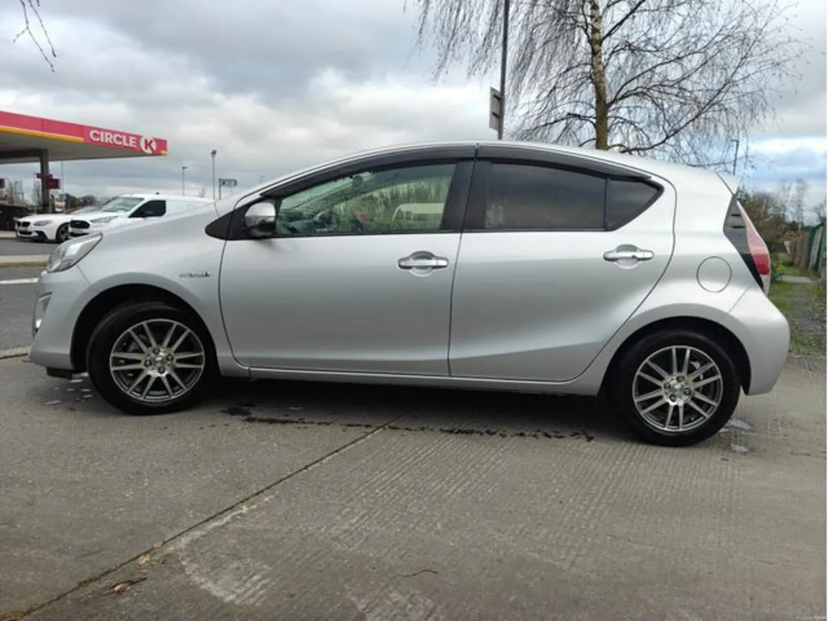 Toyota Aqua NATIONWIDE WARRANTY - Image 2