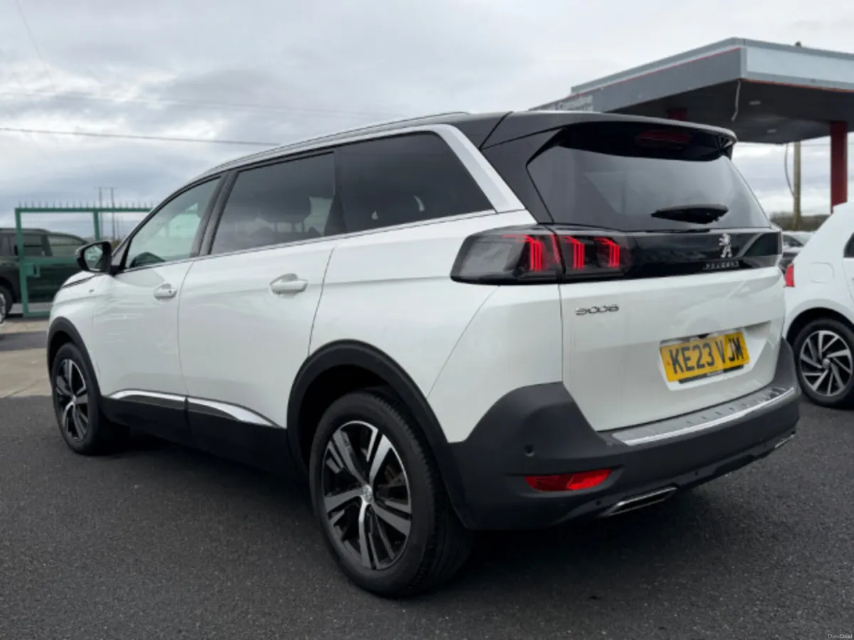 Peugeot 5008 BLUEHDI S/S GT - Image 4