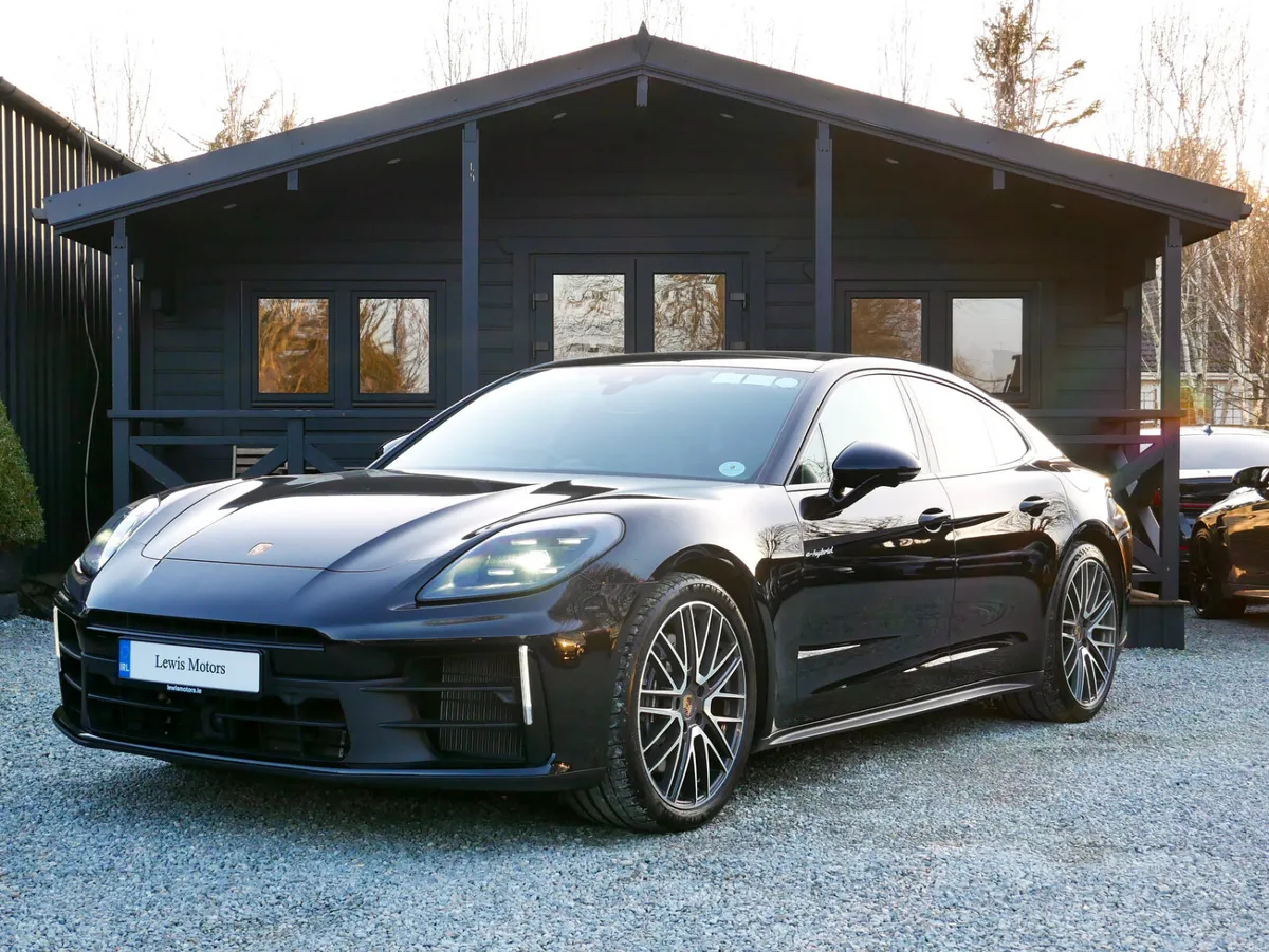 2024 Porsche Panamera 4 E-Hybrid - Image 3