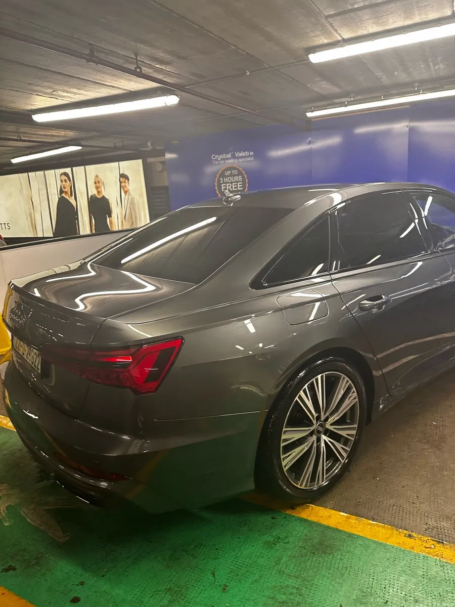Audi A6 40TDI 204HP S-Line BLACK EDITION - Image 4