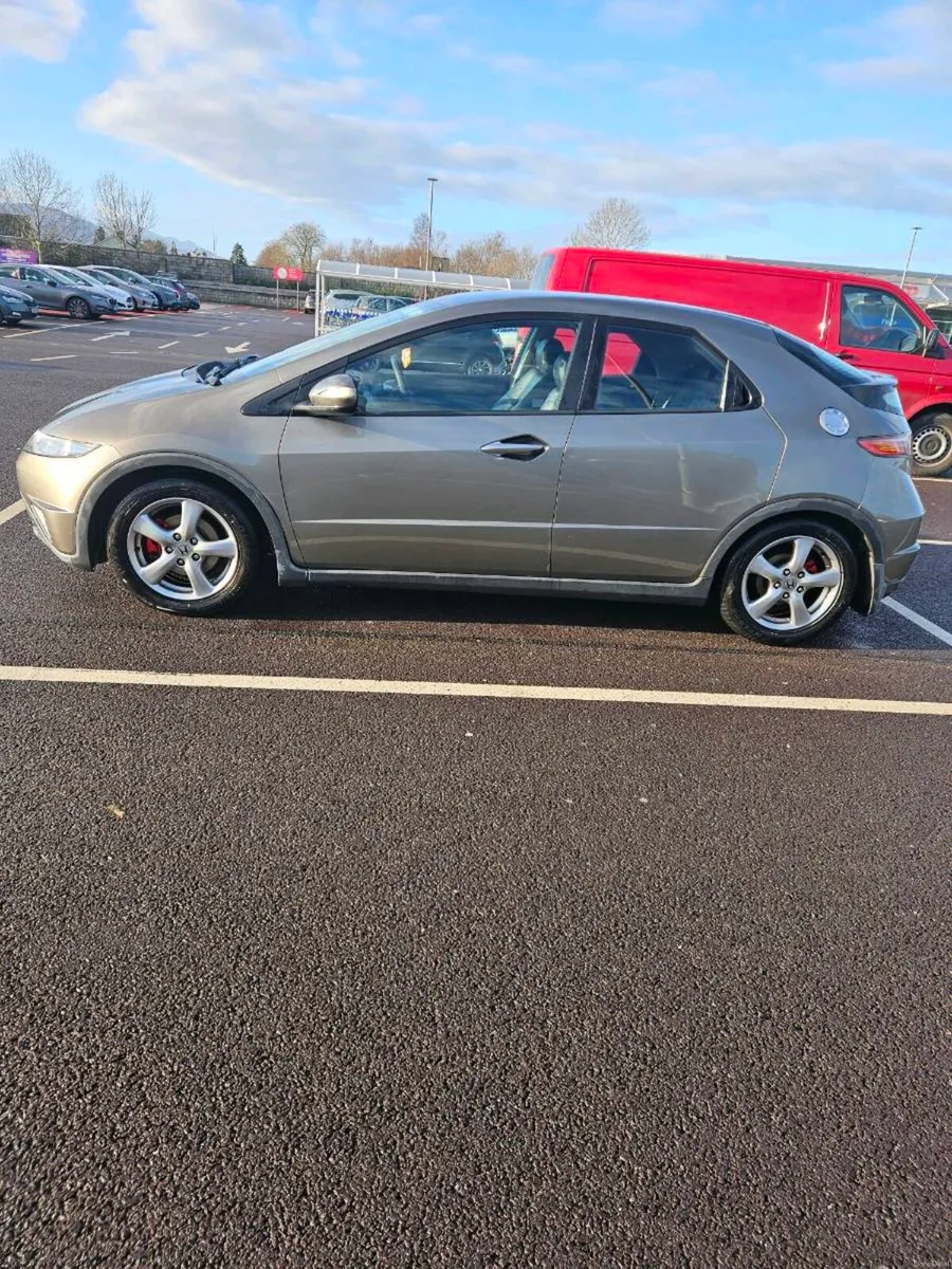 Honda Civic 1.8 petrol, NCT Until June. - Image 2