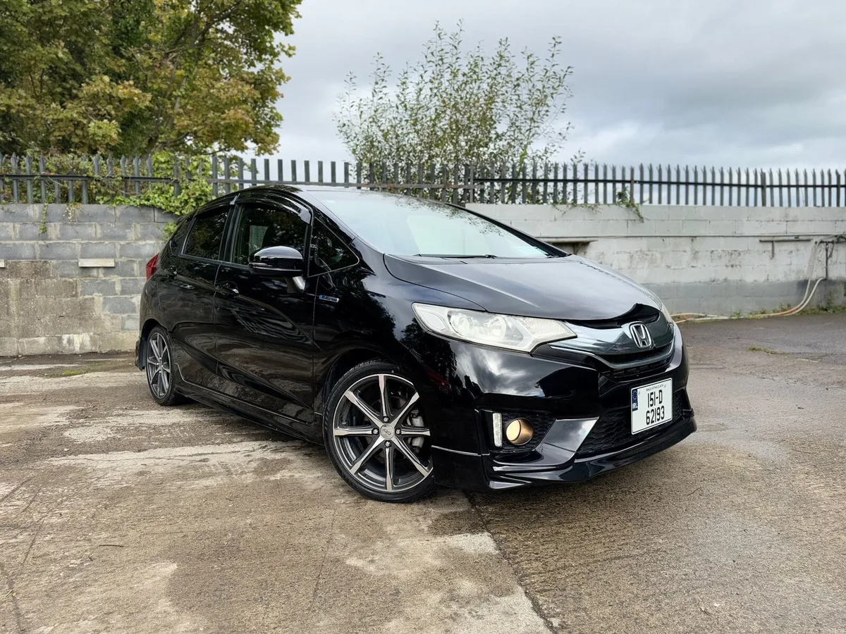 Honda fit hybrid mugen special - Image 1