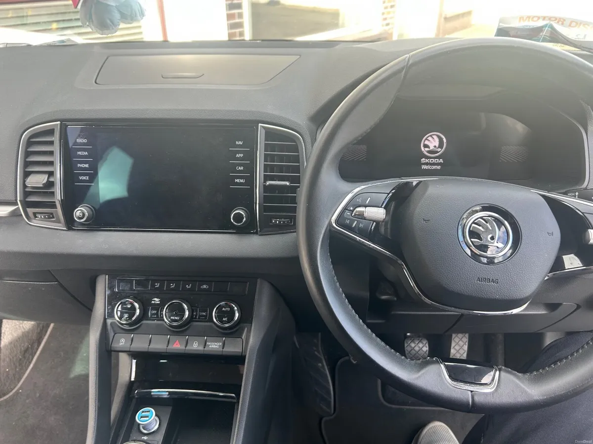 Skoda Karoq 2023 - Image 2