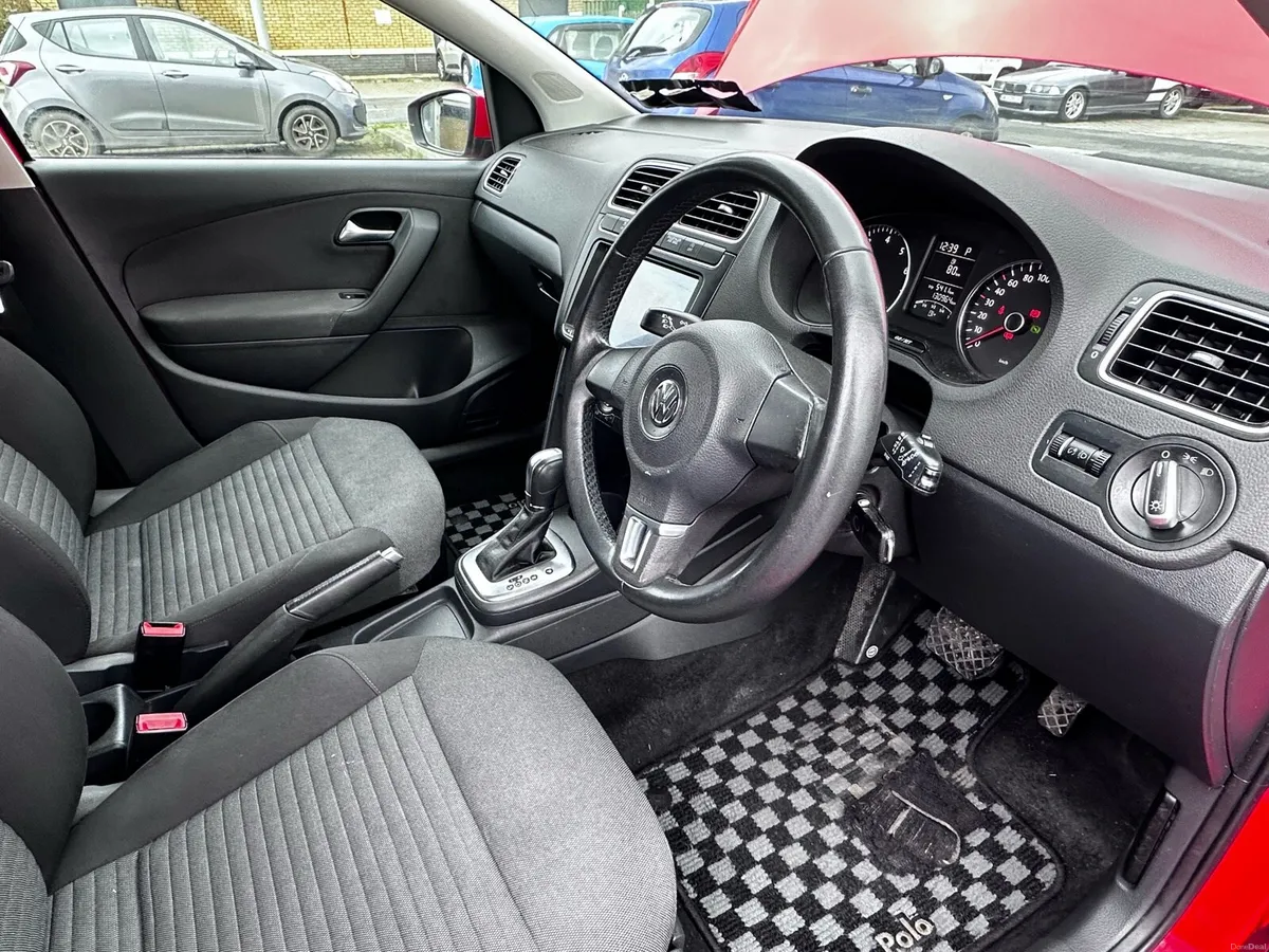 Volkswagen polo - Image 2