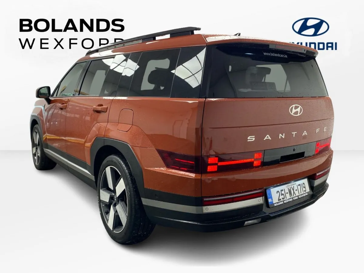 Hyundai Santa Fe 1.6 PHEV 4WD Premium - Image 3