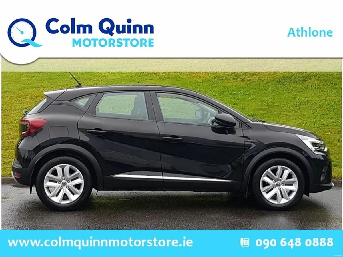 Renault Captur PLAY 1.5 Diesel - EXTREMELY LOW MIL - Image 3