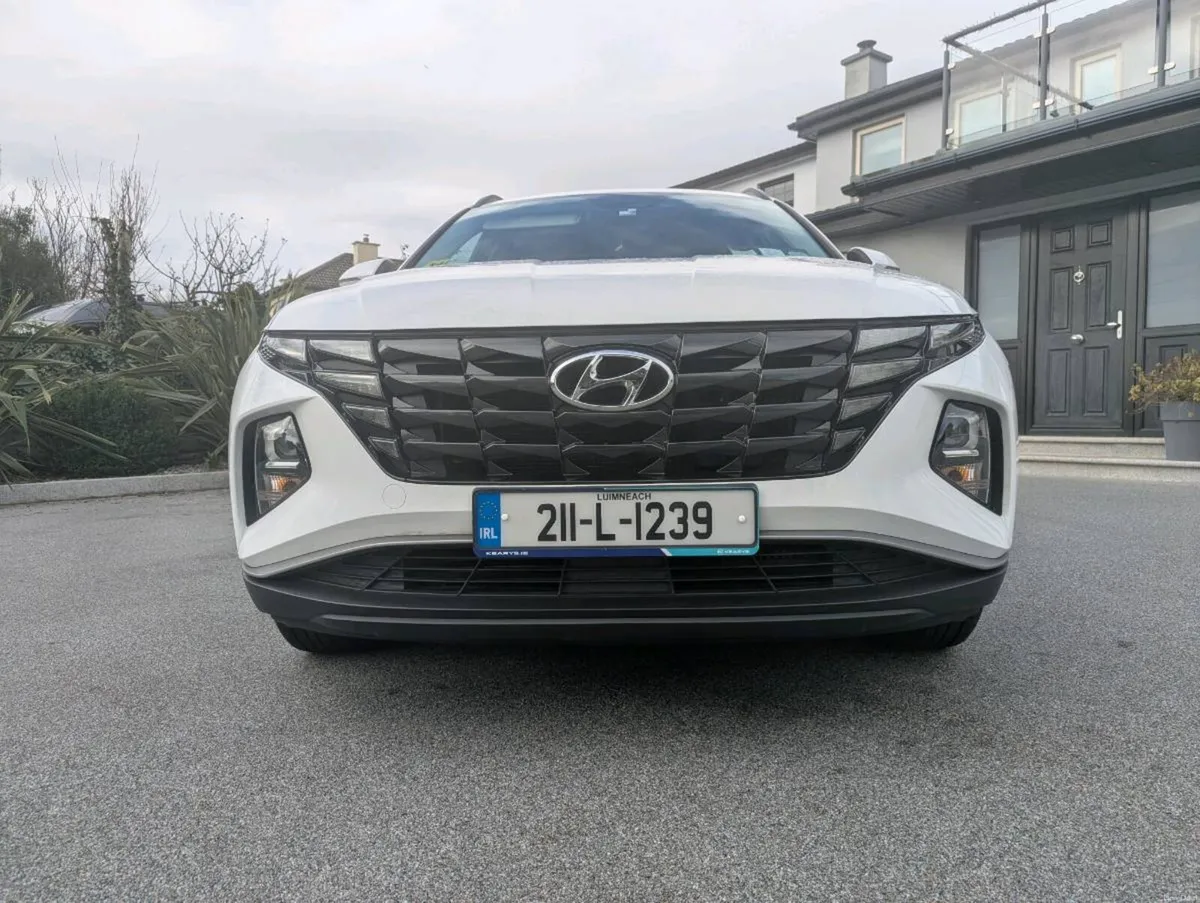 2021 Hyundai Tucson 1.6L Hybrid Executive Trim - Image 4