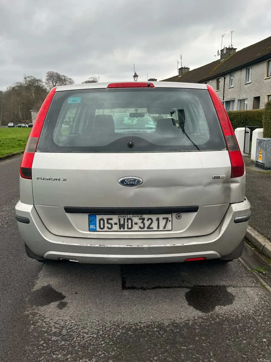 Ford fusion - Image 4