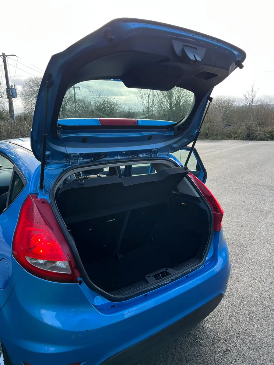 Ford Fiesta - Image 4