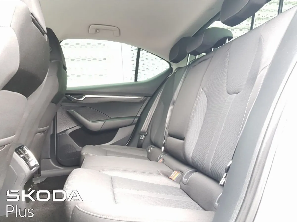 Skoda Octavia OCTAVIA STYLE  2.0TDI 115HP DSG - Image 6